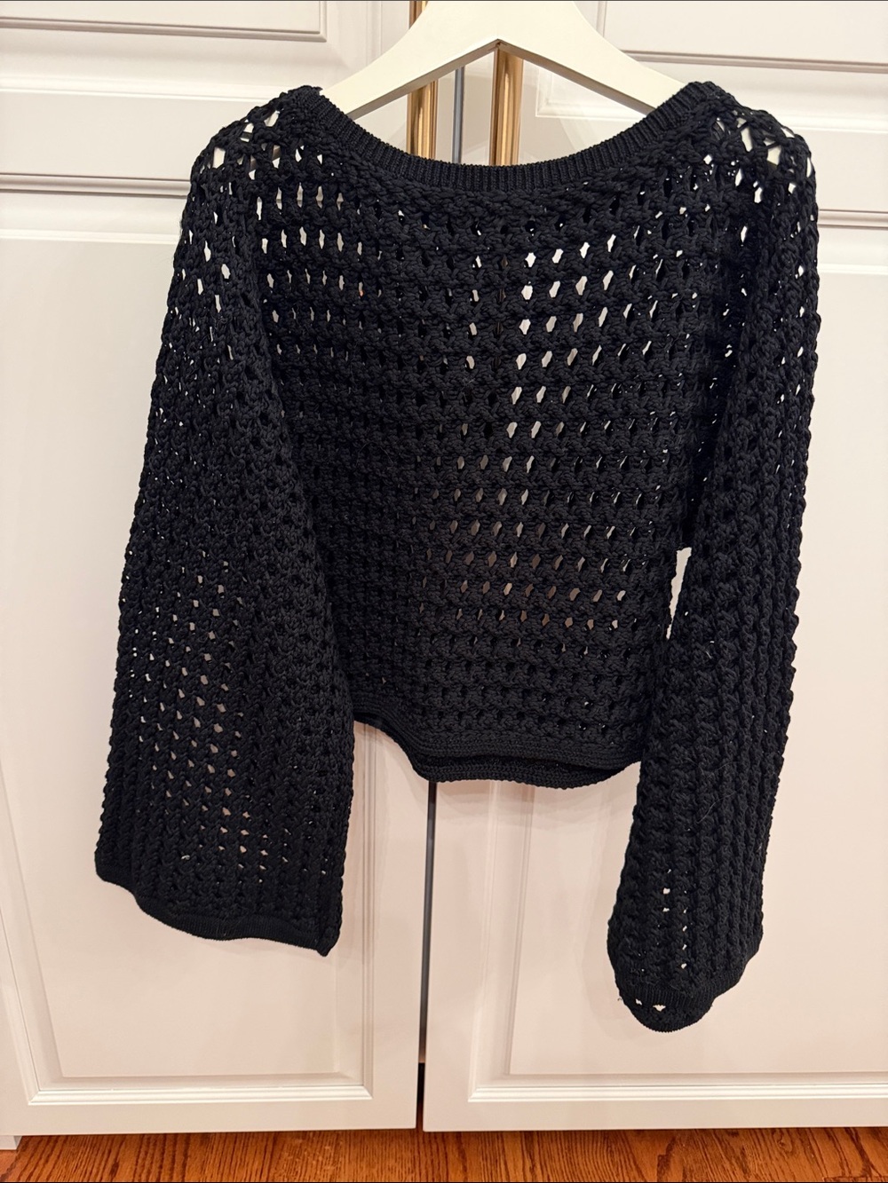 Banana Republic Black Crochet Openwork cropped Crewneck Sweater, bell sleeve NWT - Picture 3 of 10